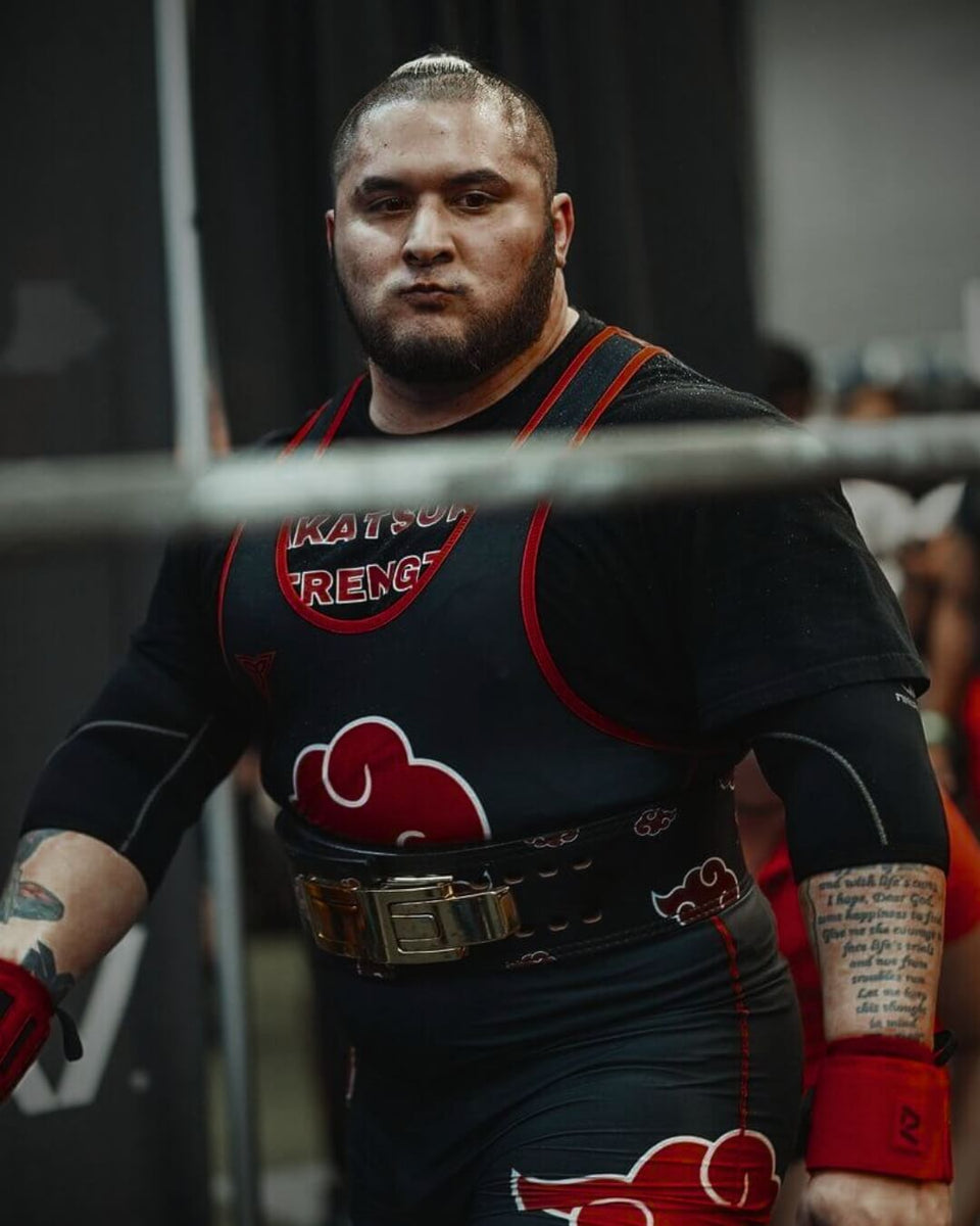  Athlete wearing Akatsuki anime powerlifting lever belt during USAPL competition
