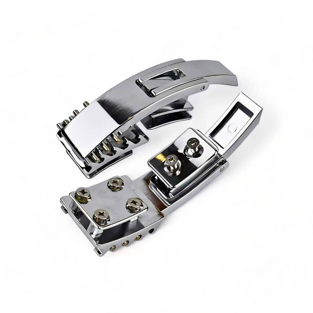 CLOSE UP VIEW OF POLISHED CHROME PIONEER LEVER BUCKLE